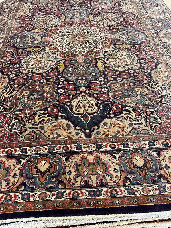 Rug Design: Kashan Persian Rug#: 114012 Rug Size: 8 ft x 11.5 ft Rug Design: Kashan Persian Rug#: 114012 Rug Size: 8 ft x 11.5 ft
