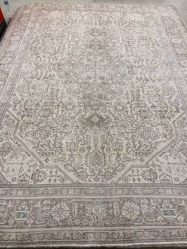 Rug Design: Tabriz Persian Rug#: 14981 Rug Size: 8 ft x 10.8 ft Rug Design: Tabriz Persian Rug#: 14981 Rug Size: 8 ft x 10.8 ft