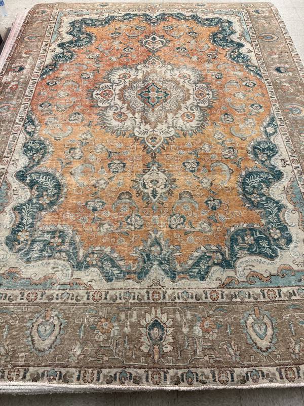 Rug Design: Tabriz Persian Rug#: 14983 Rug Size: 7.10 ft x 11 ft Rug Design: Tabriz Persian Rug#: 14983 Rug Size: 7.10 ft x 11 ft