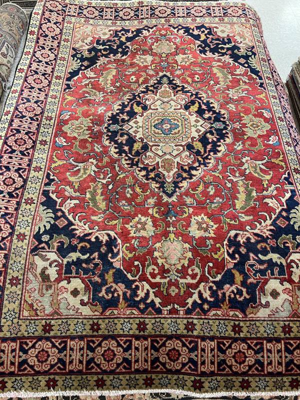 Rug Design: Tabriz Persian Rug#: 2016414 Rug Size: 4.7 ft x 6.3 ft Rug Design: Tabriz Persian Rug#: 2016414 Rug Size: 4.7 ft x 6.3 ft