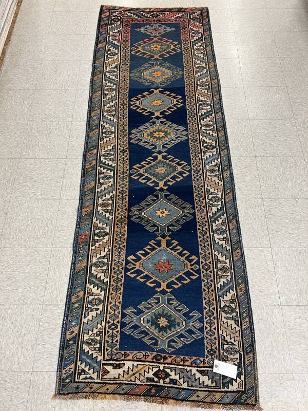 Rug Design: Hashtrood Persian Rug#: 2016603 Rug Size: 3.1 ft x9.4 ft Rug Design: Hashtrood Persian Rug#: 2016603 Rug Size: 3.1 ft x9.4 ft