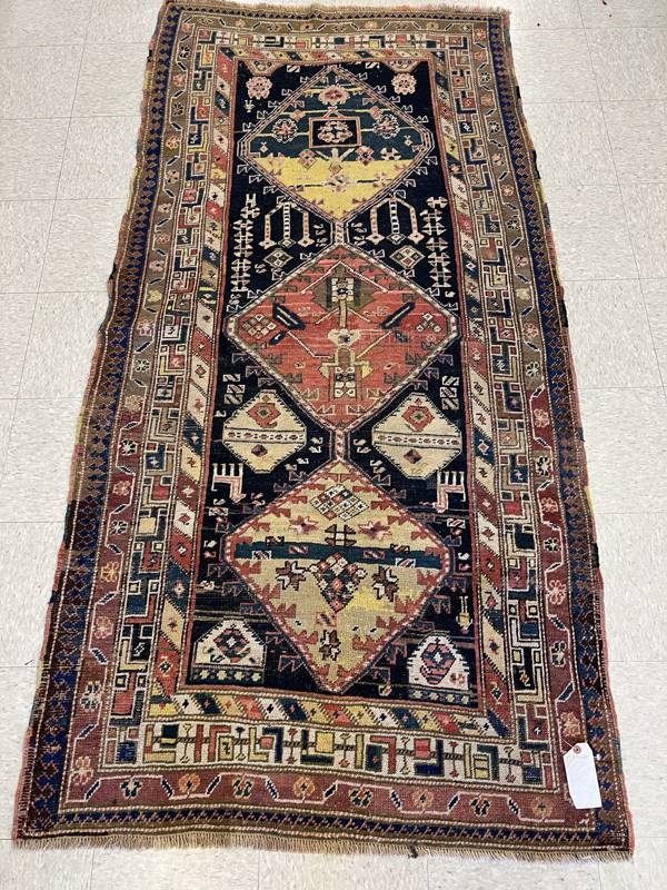 Rug Design: Hashtrood Persian Rug#: 2021589 Rug Size: 3.10 ft x7.4 ft Rug Design: Hashtrood Persian Rug#: 2021589 Rug Size: 3.10 ft x7.4 ft