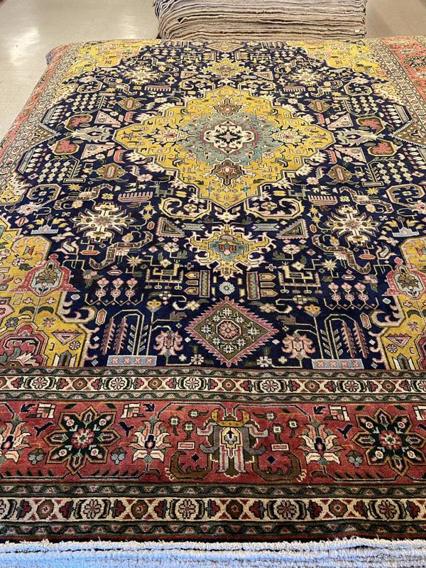 Rug Design: Tabriz Persian Rug#: 2050 Rug Size: 10.2 ft x 12.10 ft Rug Design: Tabriz Persian Rug#: 2050 Rug Size: 10.2 ft x 12.10 ft