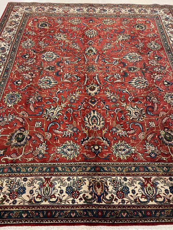 Rug Design: Tabriz Persian Rug#: 2113 Rug Size: 9.10 ft x11.2 ft Rug Design: Tabriz Persian Rug#: 2113 Rug Size: 9.10 ft x11.2 ft