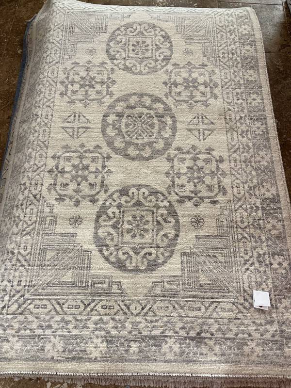 Rug Design: Oushak Pakistan Rug#: 2900 Rug Size: 4 ft x6.2 ft Rug Design: Oushak Pakistan Rug#: 2900 Rug Size: 4 ft x6.2 ft