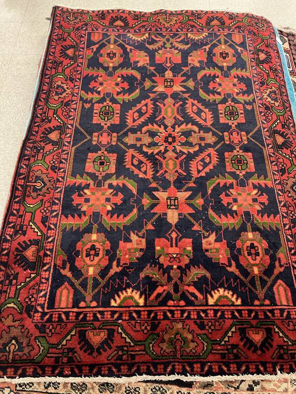 Rug Design: Hamedan Persian Rug#: 303 Rug Size: 4.2 ft x 6 ft Rug Design: Hamedan Persian Rug#: 303 Rug Size: 4.2 ft x 6 ft