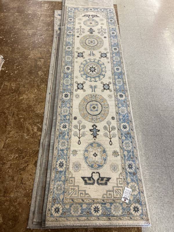 Rug Design: Oushak Pakistan Rug#: 4100 Rug Size: 2.7 ft x 9.10 ft Rug Design: Oushak Pakistan Rug#: 4100 Rug Size: 2.7 ft x 9.10 ft