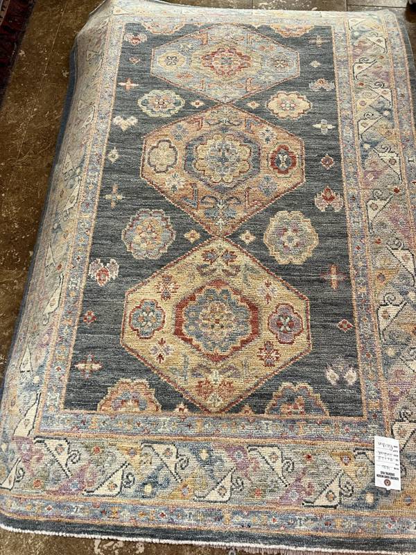 Rug Design: Oushak Pakistan Rug#: 4130 Rug Size: 4.2 ft x6.3 ft Rug Design: Oushak Pakistan Rug#: 4130 Rug Size: 4.2 ft x6.3 ft