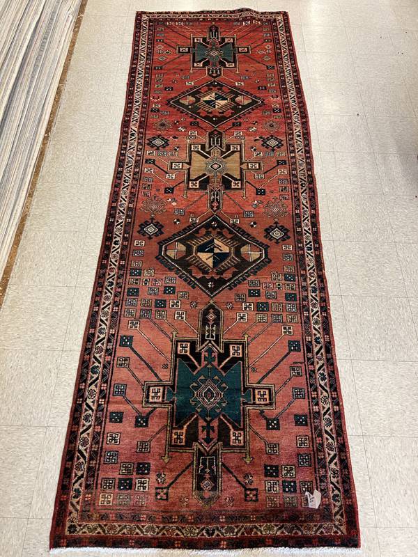 Rug Design: Heriz Persian Rug#: 4952 Rug Size: 3.6 ft x10.8 ft Rug Design: Heriz Persian Rug#: 4952 Rug Size: 3.6 ft x10.8 ft