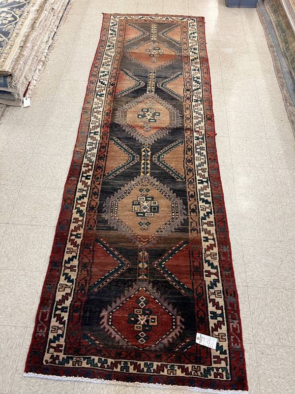 Rug Design: Hashtrood Persian Rug#: 5216 Rug Size: 3.9 ft x12 ft Rug Design: Hashtrood Persian Rug#: 5216 Rug Size: 3.9 ft x12 ft