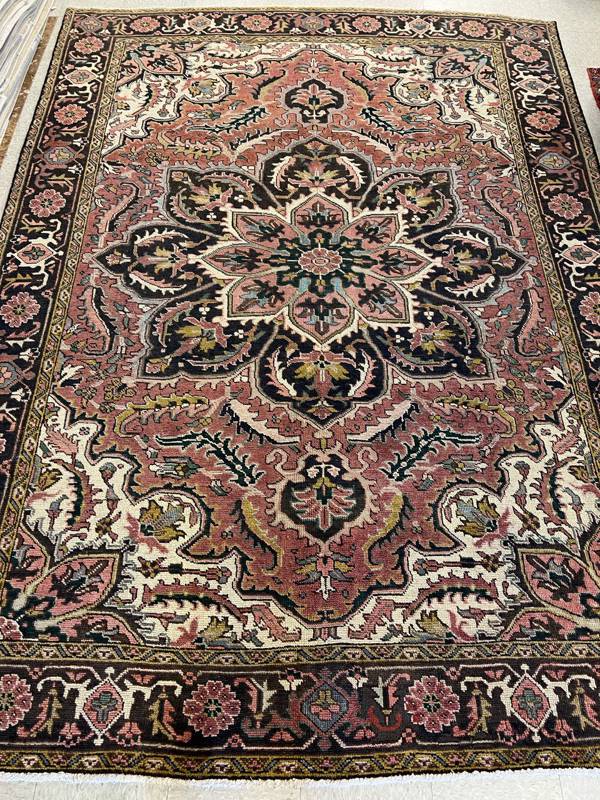 Rug Design: Serapi Persian Rug#: 5246 Rug Size: 7.11 ft x 11 ft Rug Design: Serapi Persian Rug#: 5246 Rug Size: 7.11 ft x 11 ft