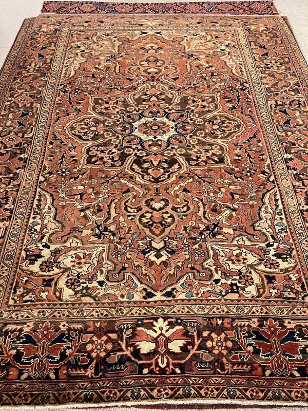 Rug Design: Heriz Persian Rug#: 5259 Rug Size: 8.10 ft x 11.5 ft Rug Design: Heriz Persian Rug#: 5259 Rug Size: 8.10 ft x 11.5 ft