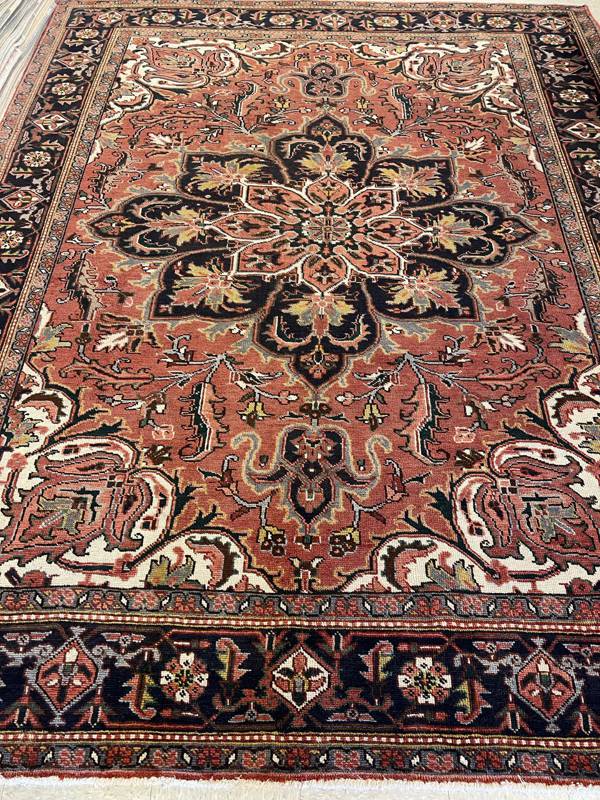 Rug Design: Serapi Persian Rug#: 5284 Rug Size: 8.8 ft x 11.2 ft Rug Design: Serapi Persian Rug#: 5284 Rug Size: 8.8 ft x 11.2 ft