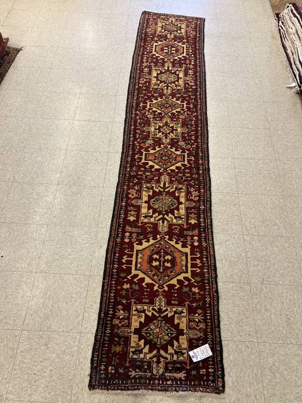 Rug Design: Heriz Persian Rug#: 5477 Rug Size: 2.2 ft x10.11 ft Rug Design: Heriz Persian Rug#: 5477 Rug Size: 2.2 ft x10.11 ft