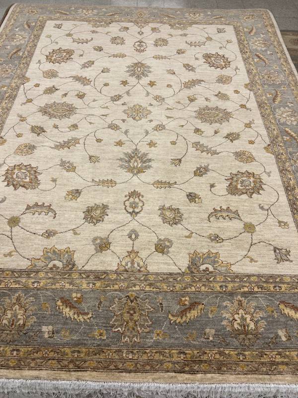Rug Design: Tabriz Pakistan Rug#: 55118 Rug Size: 7.11 ft x 10 ft Rug Design: Tabriz Pakistan Rug#: 55118 Rug Size: 7.11 ft x 10 ft