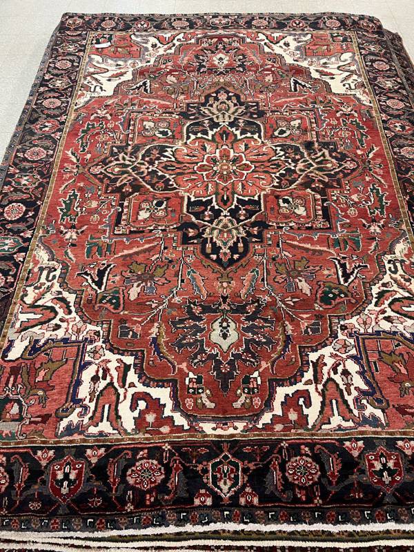 Rug Design: Heriz Persian Rug#: 5511 Rug Size: 8 ft x 11 ft Rug Design: Heriz Persian Rug#: 5511 Rug Size: 8 ft x 11 ft