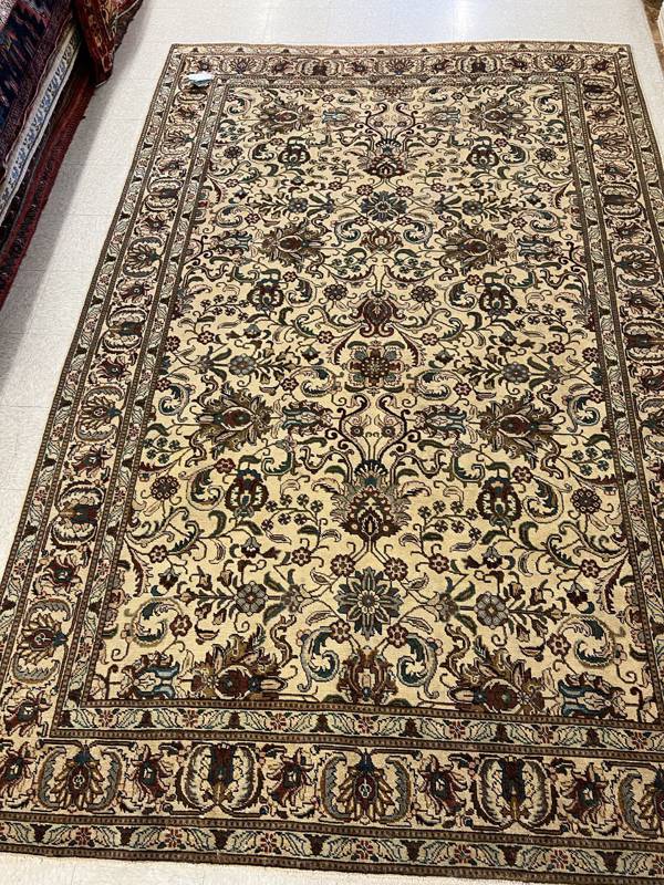 Rug Design: Tabriz Persian Rug#: 5517 Rug Size: 7.1 ft x 10.8 ft Rug Design: Tabriz Persian Rug#: 5517 Rug Size: 7.1 ft x 10.8 ft