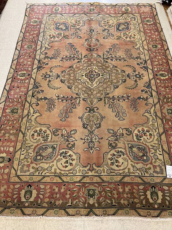 Rug Design: Tabriz Persian Rug#: 5725 Rug Size: 7.1 ft x9.7 ft Rug Design: Tabriz Persian Rug#: 5725 Rug Size: 7.1 ft x9.7 ft