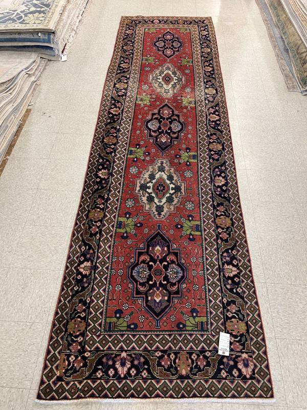 Rug Design: Heriz Persian Rug#: 5851 Rug Size: 3.9 ft x13.6 ft Rug Design: Heriz Persian Rug#: 5851 Rug Size: 3.9 ft x13.6 ft