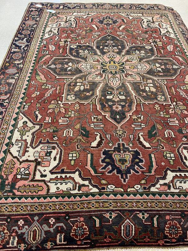 Rug Design: Serapi Persian Rug#: 600062 Rug Size: 7.9 ft x 10.9 t Rug Design: Serapi Persian Rug#: 600062 Rug Size: 7.9 ft x 10.9 t
