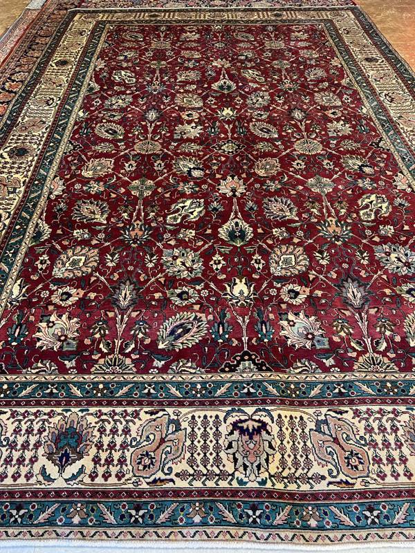 Rug Design: Tabriz Persian Rug#: 600169 Rug Size: 9.11 ft x 15.8 ft Rug Design: Tabriz Persian Rug#: 600169 Rug Size: 9.11 ft x 15.8 ft