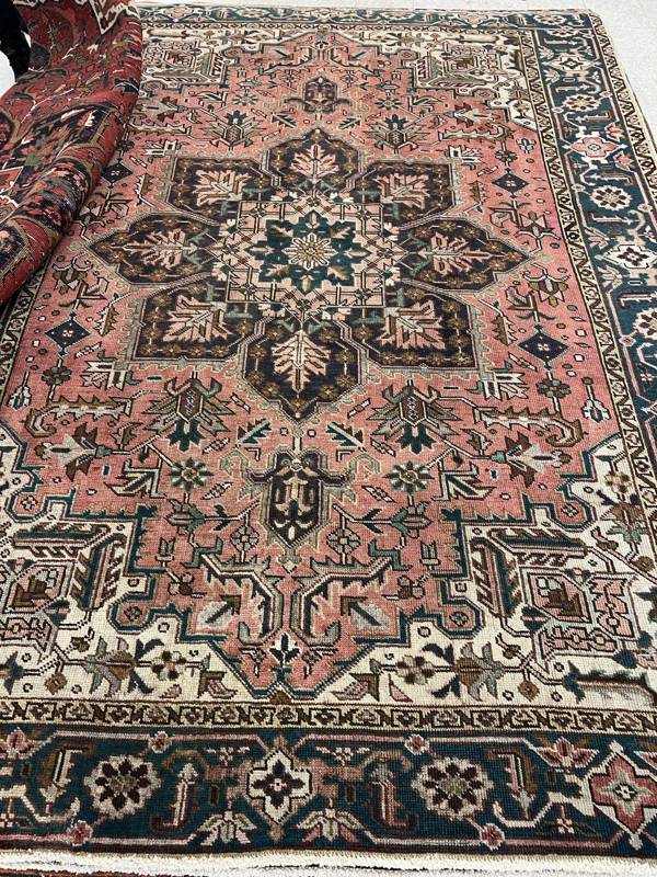 Rug Design: Serapi Persian Rug#: 600259 Rug Size: 7.6 ft x 10.5 t Rug Design: Serapi Persian Rug#: 600259 Rug Size: 7.6 ft x 10.5 t