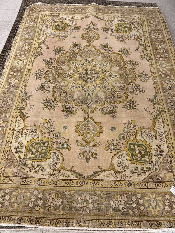 Rug Design: Tabriz Persian Rug#: 6064 Rug Size: 6.9 ft x9.4 ft Rug Design: Tabriz Persian Rug#: 6064 Rug Size: 6.9 ft x9.4 ft