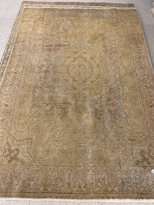 Rug Design: Tabriz Persian Rug#: 6093 Rug Size: 6.2 ft x9.2 ft Rug Design: Tabriz Persian Rug#: 6093 Rug Size: 6.2 ft x9.2 ft
