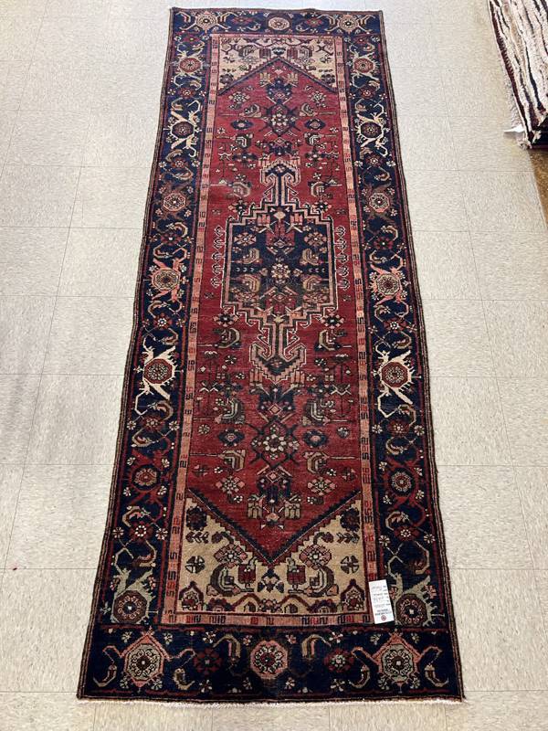 Rug Design: Heriz Persian Rug#: 651400 Rug Size: 3.2 ft x9.4 ft Rug Design: Heriz Persian Rug#: 651400 Rug Size: 3.2 ft x9.4 ft