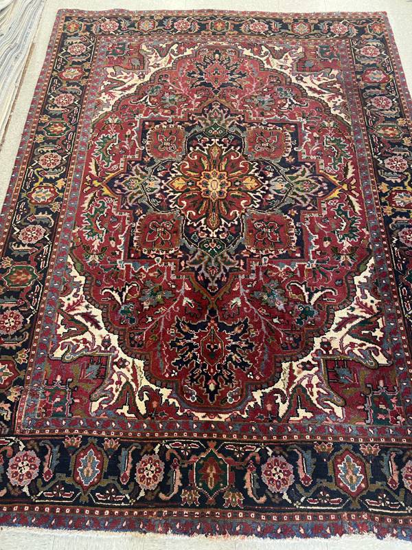 Rug Design: Heriz Persian Rug#: 7054 Rug Size: 7 ft x9.8 ft Rug Design: Heriz Persian Rug#: 7054 Rug Size: 7 ft x9.8 ft